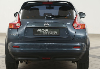 Подержанный автомобиль Nissan Juke 2012 года (3 фото)