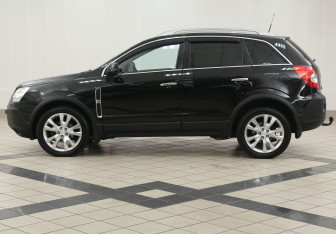 Подержанный автомобиль Opel Antara 2007 года (7 фото)