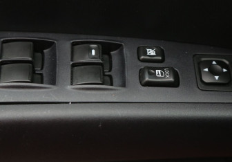 Подержанный автомобиль Mitsubishi Outlander 2011 года (17 фото)