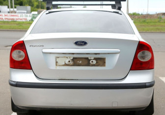 Подержанный автомобиль Ford Focus Sedan 2007 года (5 фото)