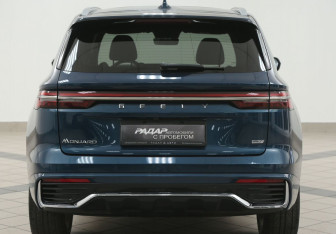 Подержанный автомобиль Geely Monjaro 2022 года (3 фото)