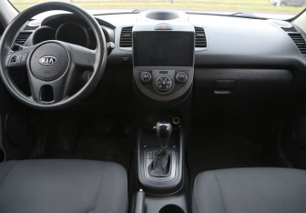 Подержанный автомобиль Kia Soul 2011 года (11 фото)