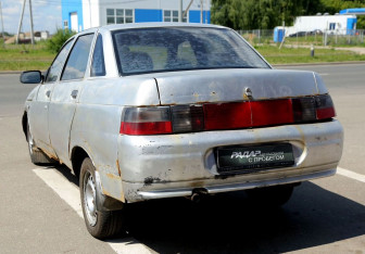 Подержанный автомобиль LADA (ВАЗ) 2110 2001 года (4 фото)