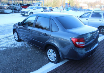 Подержанный автомобиль LADA (ВАЗ) Granta Sedan 2018 года (5 фото)