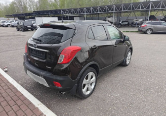 Подержанный автомобиль Opel Mokka 2014 года (7 фото)