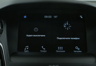 Подержанный автомобиль Ford Focus Hatchback 2017 года (18 фото)