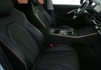 Подержанный автомобиль Omoda C5 2023 года (9 фото)