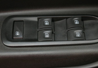 Подержанный автомобиль LADA (ВАЗ) XRAY 2018 года (17 фото)