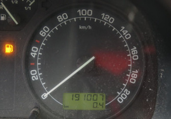 Подержанный автомобиль Skoda Octavia Liftback 2008 года (17 фото)