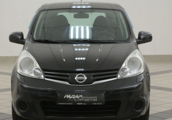 Подержанный автомобиль Nissan Note 2012 года (6 фото)