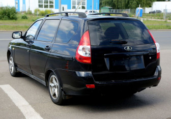 Подержанный автомобиль LADA (ВАЗ) Priora Wagon 2010 года (4 фото)