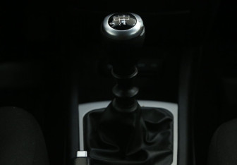 Подержанный автомобиль Kia Ceed Hatchback 2009 года (15 фото)