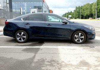 Подержанный автомобиль Kia Cerato Sedan 2020 года (7 фото)