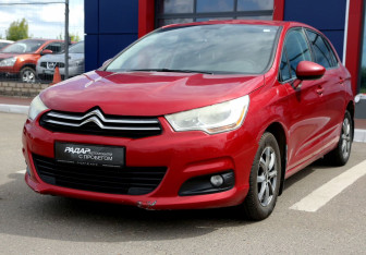 Подержанный автомобиль Citroen C4 Hatchback 2011 года (3 фото)