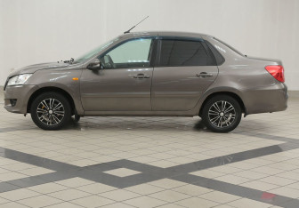 Подержанный автомобиль Datsun on-DO 2015 года (7 фото)