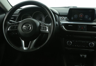 Подержанный автомобиль Mazda 6 Sedan 2015 года (15 фото)
