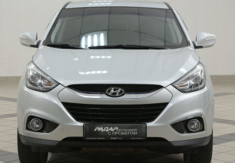Подержанный автомобиль Hyundai ix35 2014 года (6 фото)