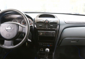 Подержанный автомобиль Nissan Almera Classic 2007 года (9 фото)