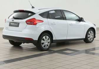 Подержанный автомобиль Ford Focus Hatchback 2018 года (4 фото)