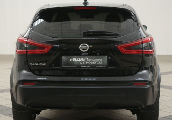 Подержанный автомобиль Nissan Qashqai 2019 года (3 фото)
