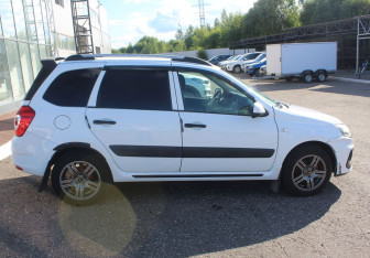Подержанный автомобиль LADA (ВАЗ) Kalina Wagon 2014 года (8 фото)