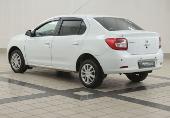 Подержанный автомобиль Renault Logan Sedan 2018 года (2 фото)