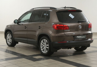 Подержанный автомобиль Volkswagen Tiguan 2014 года (2 фото)