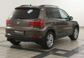 Подержанный автомобиль Volkswagen Tiguan 2014 года (4 фото)