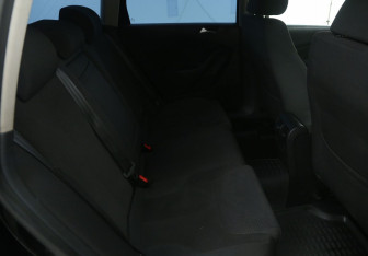 Подержанный автомобиль Volkswagen Passat Wagon 2008 года (11 фото)