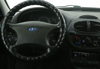 Подержанный автомобиль LADA (ВАЗ) Kalina Wagon 2011 года (14 фото)