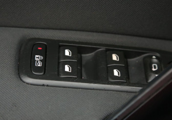 Подержанный автомобиль Peugeot 508 Sedan 2012 года (17 фото)