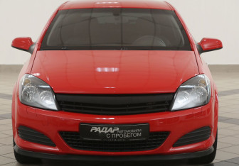 Подержанный автомобиль Opel Astra Hatchback 2008 года (6 фото)
