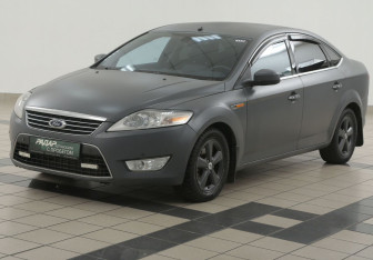 Подержанный автомобиль Ford Mondeo Sedan 2008 года (8 фото)
