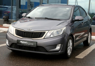 Подержанный автомобиль Kia Rio Sedan 2012 года (3 фото)