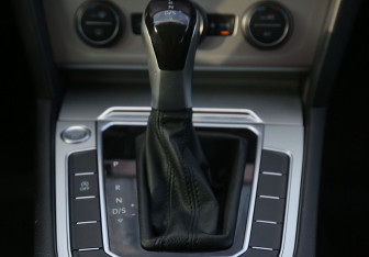 Подержанный автомобиль Volkswagen Passat Wagon 2017 года (13 фото)