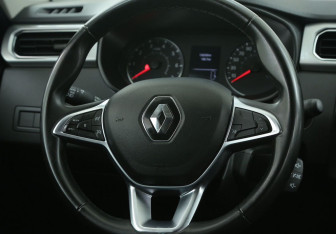 Подержанный автомобиль Renault Arkana 2020 года (16 фото)