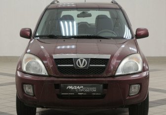 Подержанный автомобиль Chery Tiggo (T11) 2012 года (6 фото)