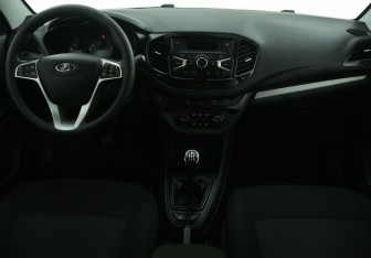 Подержанный автомобиль LADA (ВАЗ) Vesta Wagon 2020 года (12 фото)