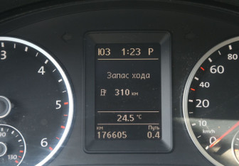 Подержанный автомобиль Volkswagen Tiguan 2014 года (19 фото)