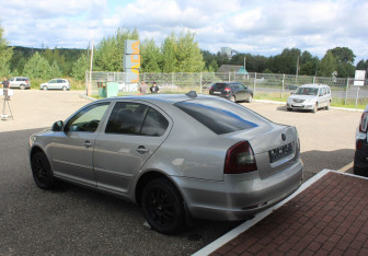 Подержанный автомобиль Skoda Octavia Liftback 2012 года (5 фото)