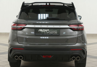 Подержанный автомобиль Geely Coolray 2023 года (3 фото)