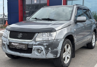 Подержанный автомобиль Suzuki Grand Vitara 2007 года (3 фото)