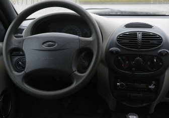 Подержанный автомобиль LADA (ВАЗ) Kalina Wagon 2008 года (14 фото)