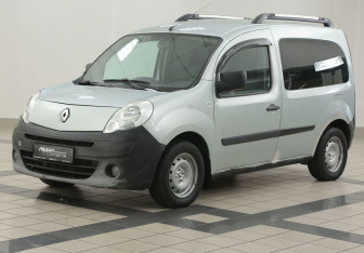 Подержанный автомобиль Renault Kangoo 2008 года (8 фото)