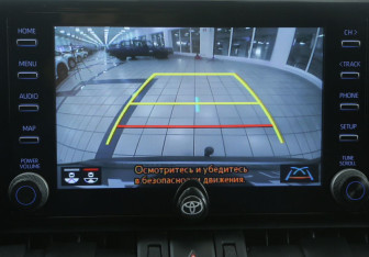 Подержанный автомобиль Toyota RAV4 2020 года (21 фото)