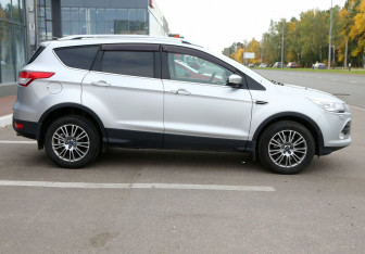 Подержанный автомобиль Ford Kuga 2013 года (7 фото)
