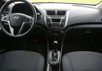 Подержанный автомобиль Hyundai Solaris Sedan 2016 года (12 фото)