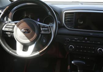 Подержанный автомобиль Kia Sportage 2020 года (24 фото)
