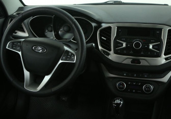 Подержанный автомобиль LADA (ВАЗ) Vesta Sedan 2021 года (14 фото)