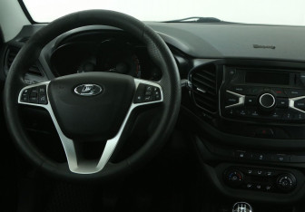 Подержанный автомобиль LADA (ВАЗ) Vesta Wagon 2019 года (14 фото)